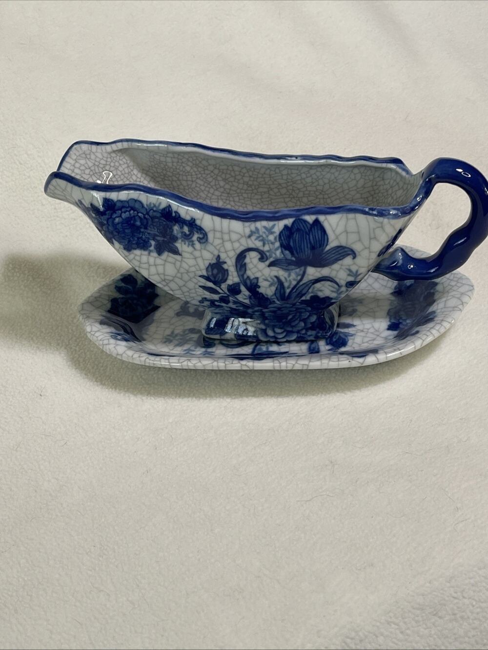Bombay Company Vintage Gravy Boat Set Blue Floral 1980’s